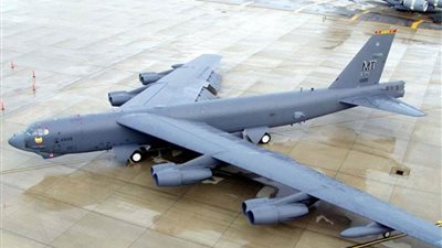 أمريكا ترسل قاذفتين إلى الشرق الأوسط 