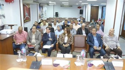 محافظ دمياط تتابع الموقف التنفيذي لمشروعات 