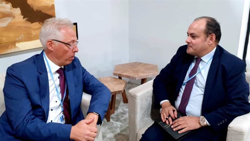 وزير التجارة يبحث