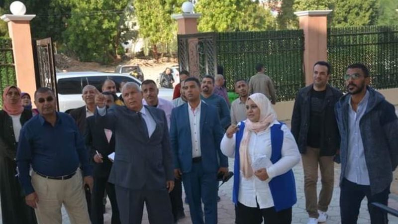 محافظ الوادى يتابع