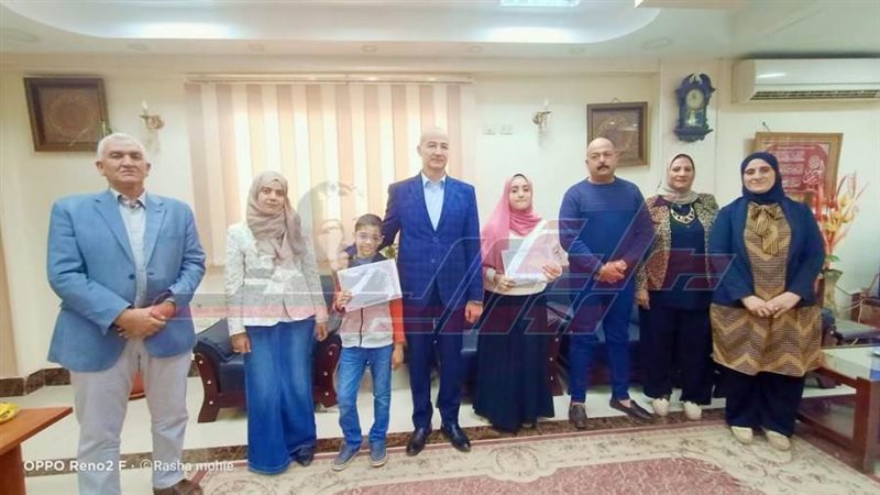 خلال التكريم