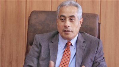 وزير القوي العاملة يوجه بتشكيل لجنة لبحث إجراءت 