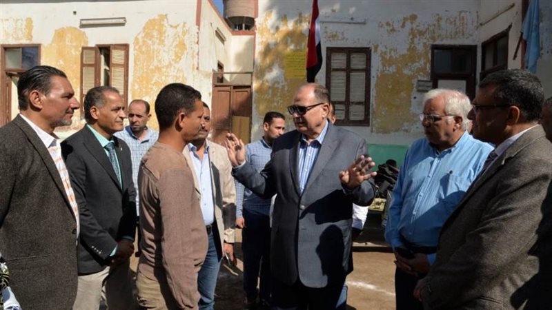 محافظ أسيوط يتفقد