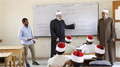 وكيل الأزهر لطلاب الأقصر: الشهيد المنسي خط بدمائه معاني التضحية والوفاء