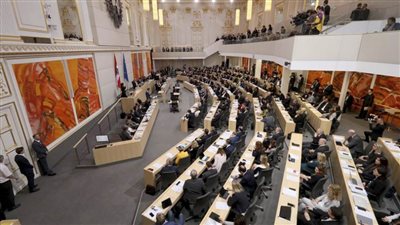 البرلمان النمساوي يعتمد موازنة العام الجديد بزيادة مخصصات القوات المسلحة 