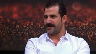 محمد حافظ يبدأ تصوير 