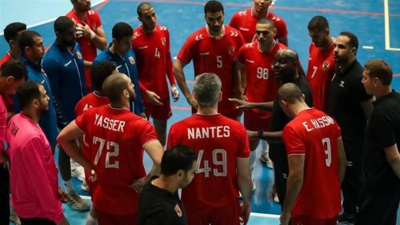 يد رجال الاهلي