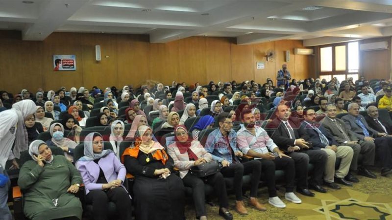 خلال الندوة