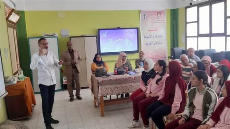 مبادرات وندوات تثقيفية