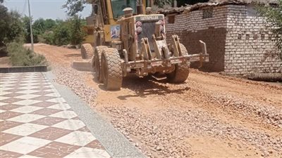 تسهيلًا للحركة المرورية وتيسيرًا على المواطنين.. تمهيد 29 طريقًا بالبحيرة 