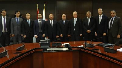 وزير النقل يشهد توقيع مذكرة تفاهم إنشاء وإدارة وتشغيل واستغلال واستثمار المنطقة اللوجستية بميناء الإسكندرية