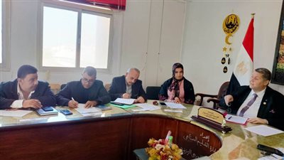 رضوان يعقد اجتماعًا لمناقشة التوجيهات الأخيرة لوزير التربية والتعليم