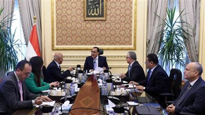 رئيس الوزراء ييتابع الموقف التنفذي لمشروع استكمال وتطوير ميناء عين السخنة