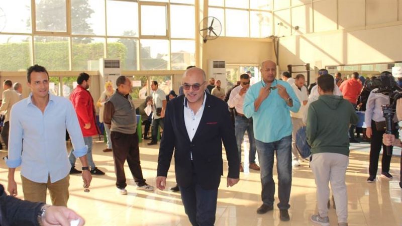 توافد أعضاء الزهور