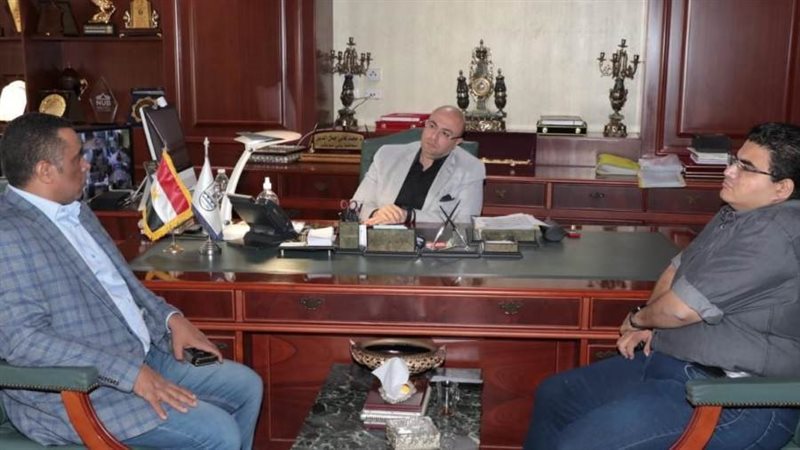 محافظ بنى سويف يلتقى