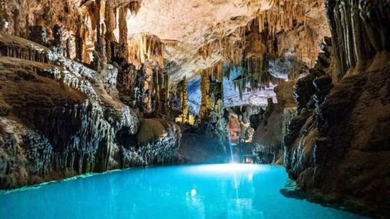 مغارة جعيتا