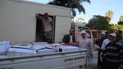 توزيع 12 طن لحوم أضاحي على 12 ألف أسرة بكفر الشيخ