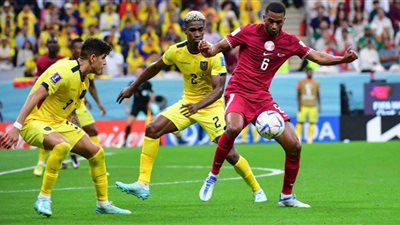 النشرة الرياضية: هزيمة قطر وغياب لوكاكو ورونالدو وميسي يلعبان شطرنج وشباب السيف بطل العالم