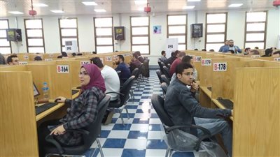 519 طالبًا وطالبة بطب المنيا يؤدون الاختبارات الإلكترونية