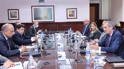 وزيرا الاتصالات وقطاع الأعمال يبحثان تعزيز التعاون في التحول الرقمي