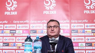 المدير الفني لمنتخب بولندا: جميع منتخبات المجموعة الثالثة قوية.. ولديها حظوظ في التأهل لدور الـ16 بكأس العالم