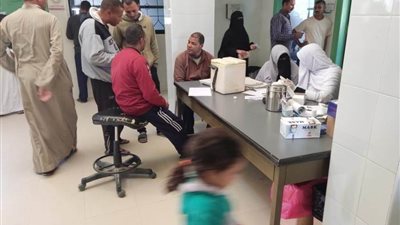 فحص 148 مواطنًا في الحسنة بوسط سيناء