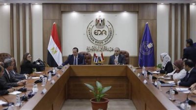 رئيس هيئة الدواء المصرية يلتقي وزير الصحة الكوبي