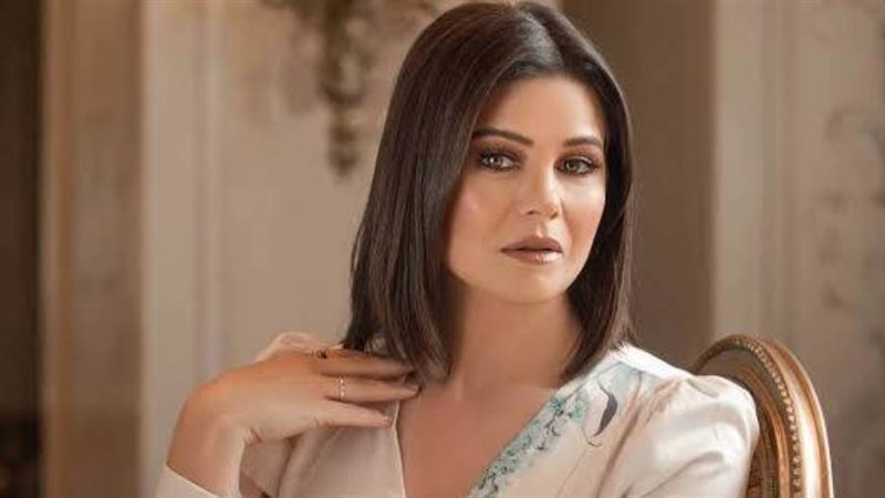 يسرا اللوزي