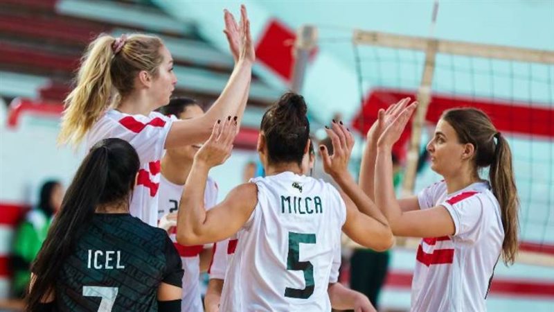 طائرة سيدات الزمالك