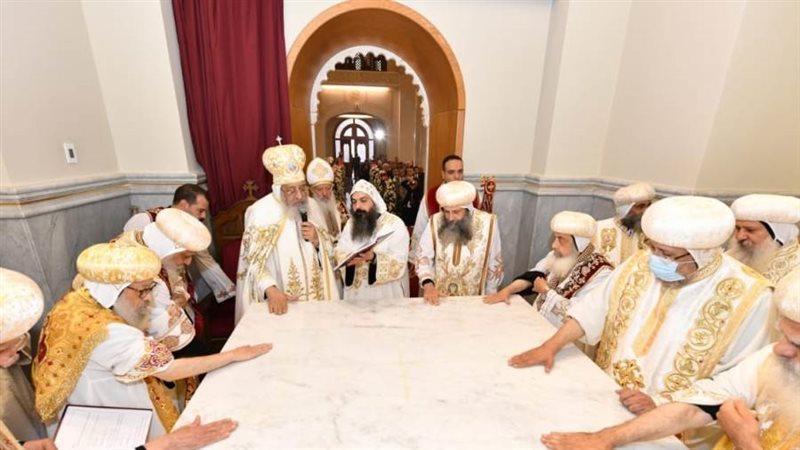 البابا تواضروس يدشن