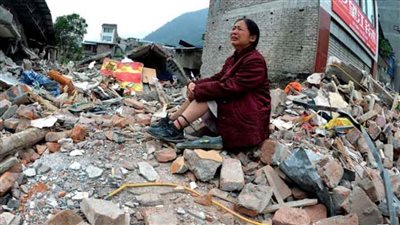 ارتفاع حصيلة ضحايا زلزال إندونيسيا إلى 252 قتيلا وأكثر من 300 مصاب