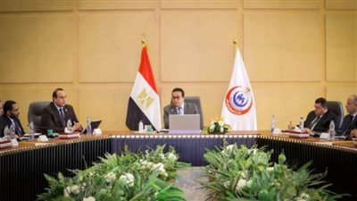 عاجل| وزير الصحة يوجه بإعداد تصور لتطوير الخريطة الصحية بالمحافظات