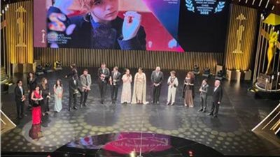 «الحب بحسب دالفا» يفوز بجائزة الهرم الفضي بمهرجان القاهرة السينمائي