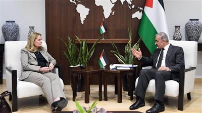 بريطانيا تجدد تأكيد عدم نقل سفارتها من تل أبيب إلى القدس والتزامها بحل الدولتين