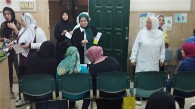 محافظ الإسكندرية: تكثيف القوافل الخدمية الشاملة بنطاق الأحياء