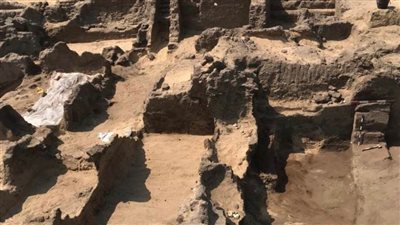 عاجل.. كشف عن مقابر أثرية بجبانة قويسنا