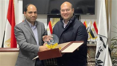 التنسيقية تكرم النائب عمرو درويش لموقفه الوطني في مؤتمر المناخ