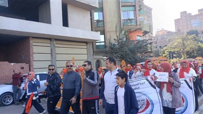 500 فتاة في ماراثون مشي ومسيرة بالمراكب النيلية بالقليوبية