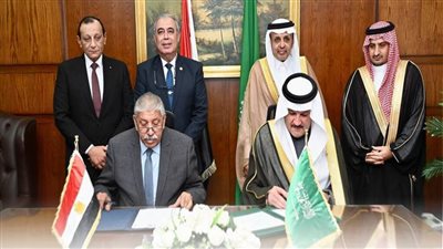 توقيع وثائق تصديق اتفاقية التعاون في النقل البحري والموانئ بين مصر والسعودية