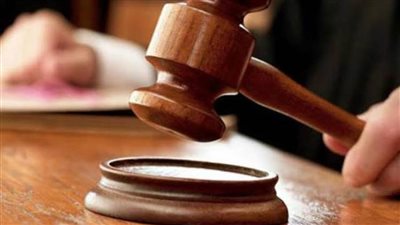 تأجيل محاكمة نجار بتهمة مواقعة نجلته الطفلة جنسيًا وحملها منه سفاحًا