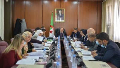 البرلمان الجزائري يبحث مشروع قانون لمكافحة غسيل الأموال وتمويل الإرهاب