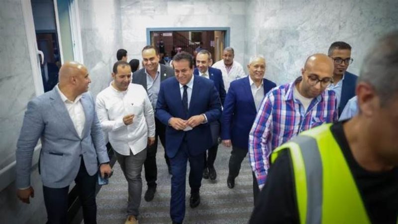 زيارة وزير الصحة