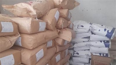 ضبط 16 طنًا خامات مجهولة المصدر لإنتاج الألبان داخل مصنع بالشرقية 