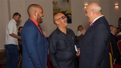 رئيس الاتحاد الدولي للرماية يلتقي رؤساء الاتحادات الإفريقية بشرم الشيخ 