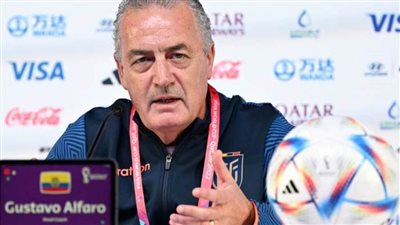 مدرب الإكوادور: ودعنا المونديال بسبب الأخطاء العديدة أمام السنغال