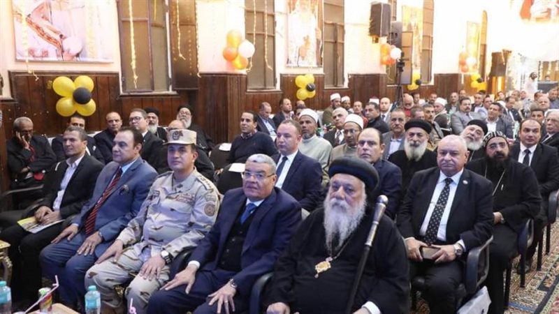 محافظ المنيا يشهد