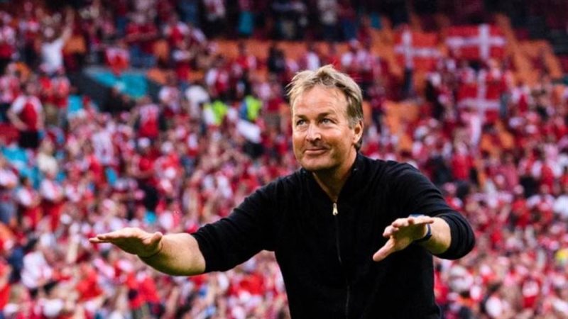 كاسبر هيولماند المدير