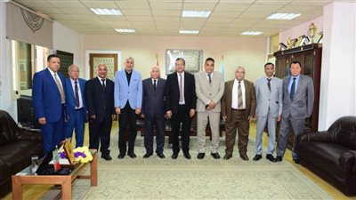 جامعة سوهاج تستقبل لجنة من المجلس الأعلى للجامعات لتفعيل عدد من البرامج الجديدة 