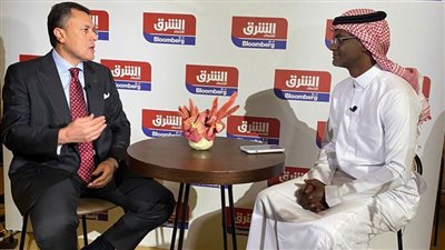 عيسى يعقد اجتماعات بعدد من وسائل الإعلام أثناء تواجده بالرياض