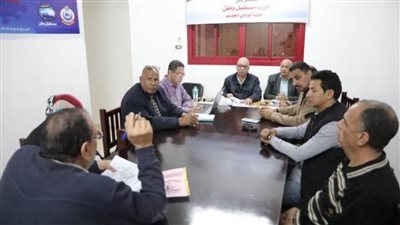 وكيل وزارة التعليم بالوادي الجديد يطلق إشارة البدء لمسابقة أوائل الطلاب